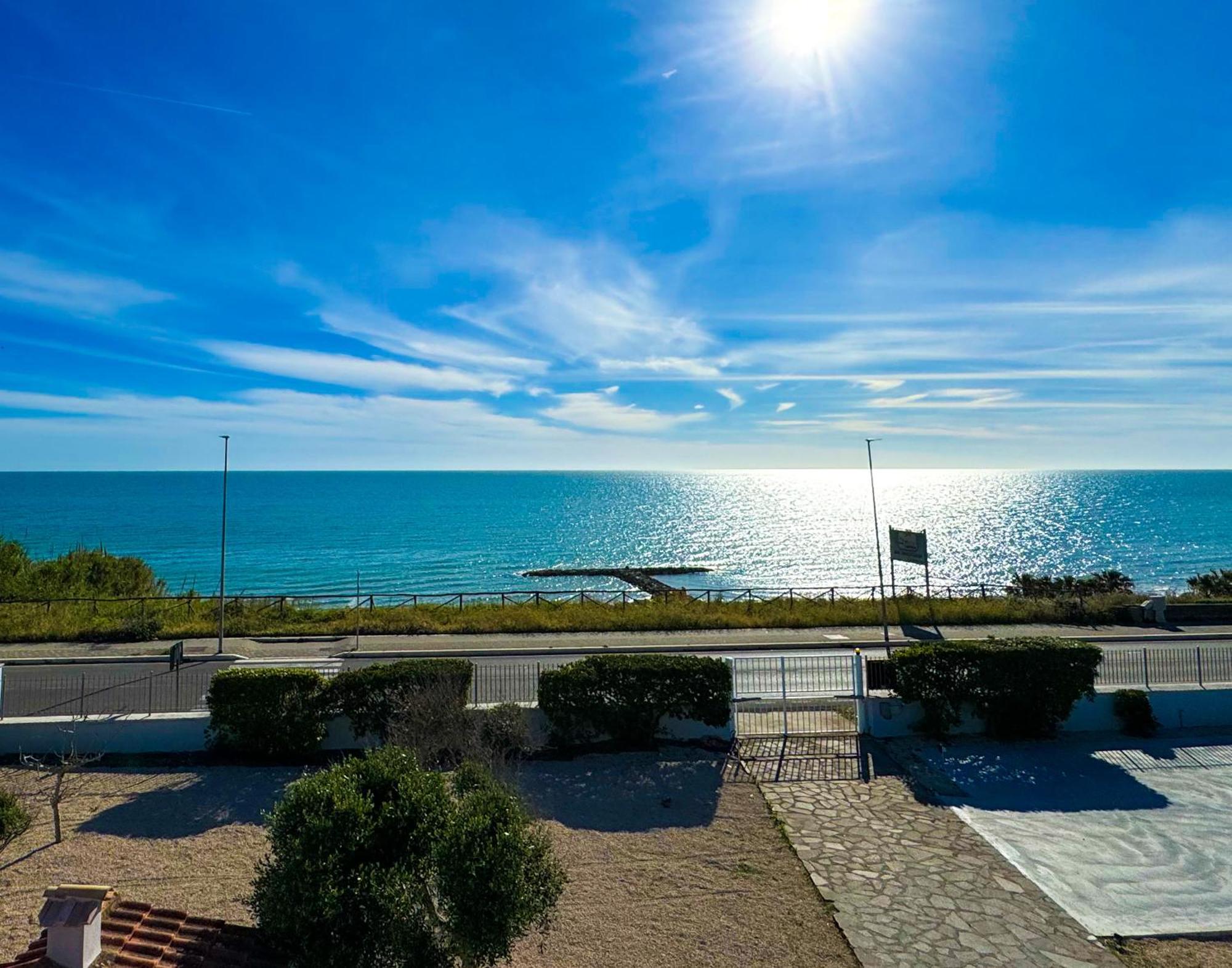 Edo House Anzio - Beachfront - Fronte Mare - Affittacamere Dış mekan fotoğraf