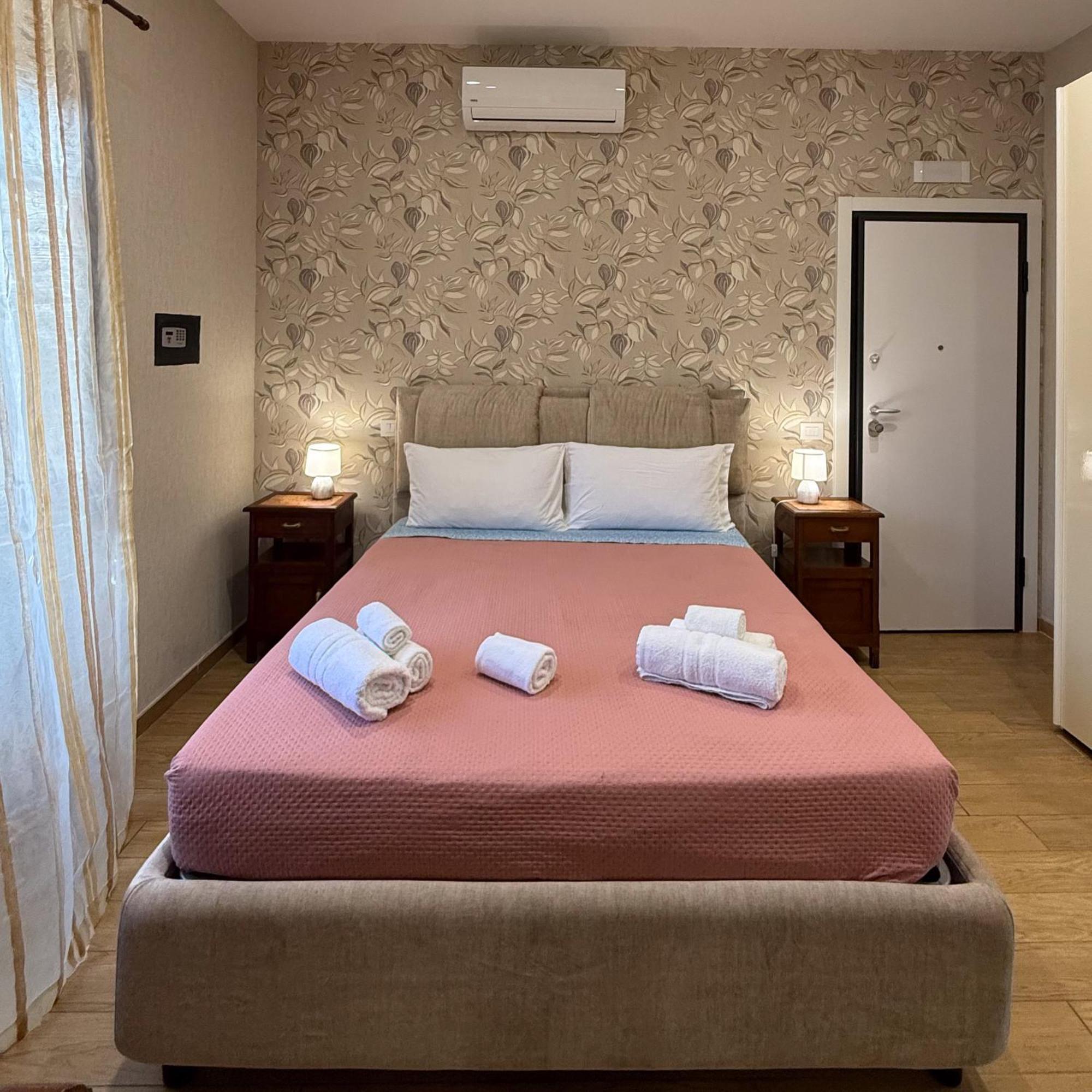 Edo House Anzio - Beachfront - Fronte Mare - Affittacamere Dış mekan fotoğraf