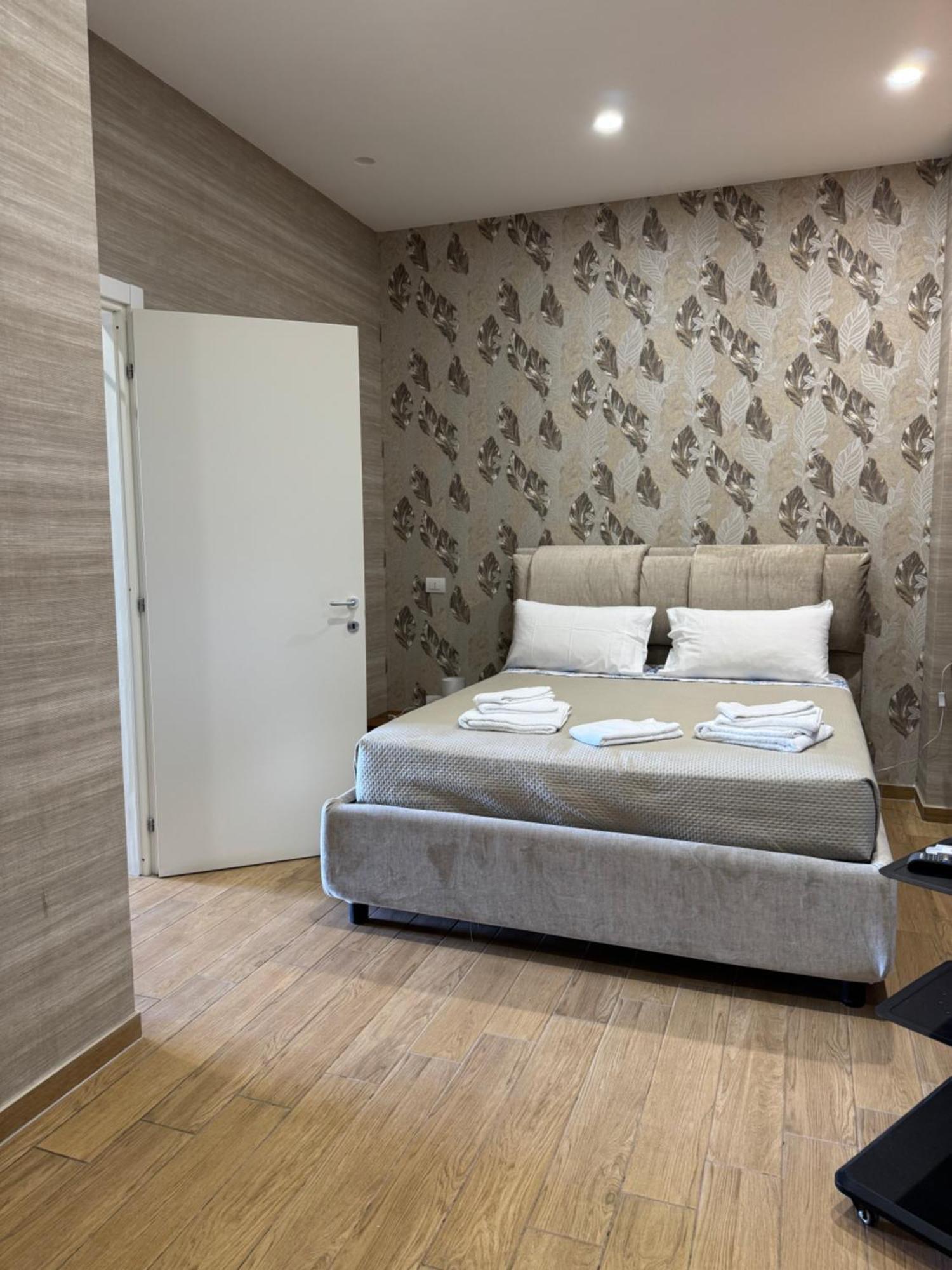 Edo House Anzio - Beachfront - Fronte Mare - Affittacamere Dış mekan fotoğraf